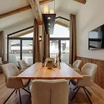 Juma Alpine Living Lejlighed