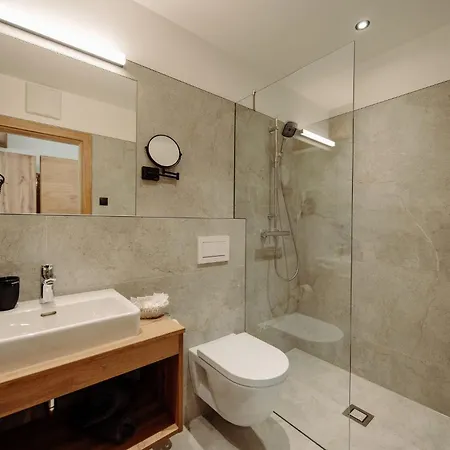 Apartment Juma Alpine Living Flachau